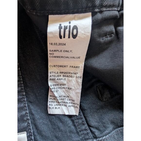 NWOT FRAME The Beaded Ankle Straight Jeans Size 27 Portia Black #3A516 - Picture 13 of 13